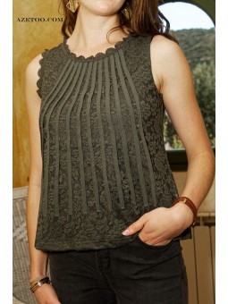 Top Kaki en dentelle