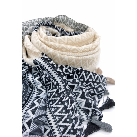 Écharpe Noire ornée de  Pompons tricolores