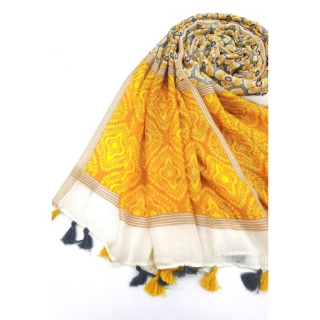 Écharpe Jaune ornée de Pompons Bicolores
